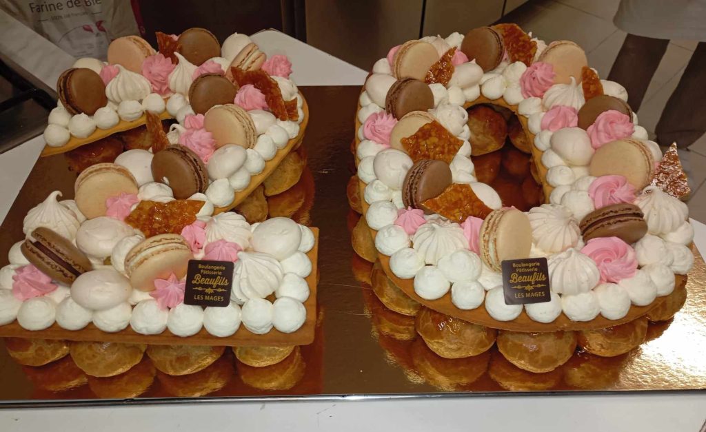 gateau 20 ans fait de choux à la crème